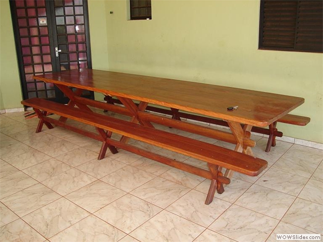 MESA DE MADEIRA